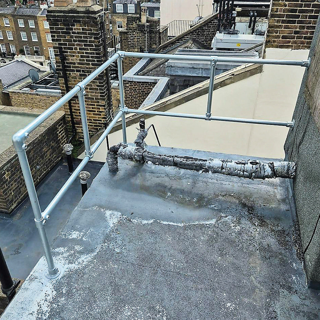 1500mm Galvanised Steel Tube 33.7mm Outside Diameter 3.2mm Wall Thickness