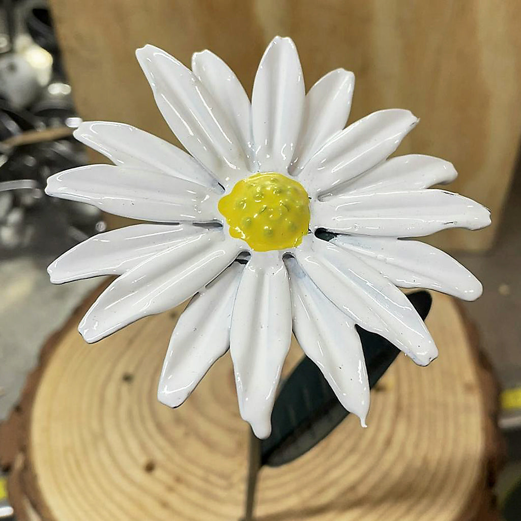 FL58 Daisy On Stem 90mm Diameter 275mm Long