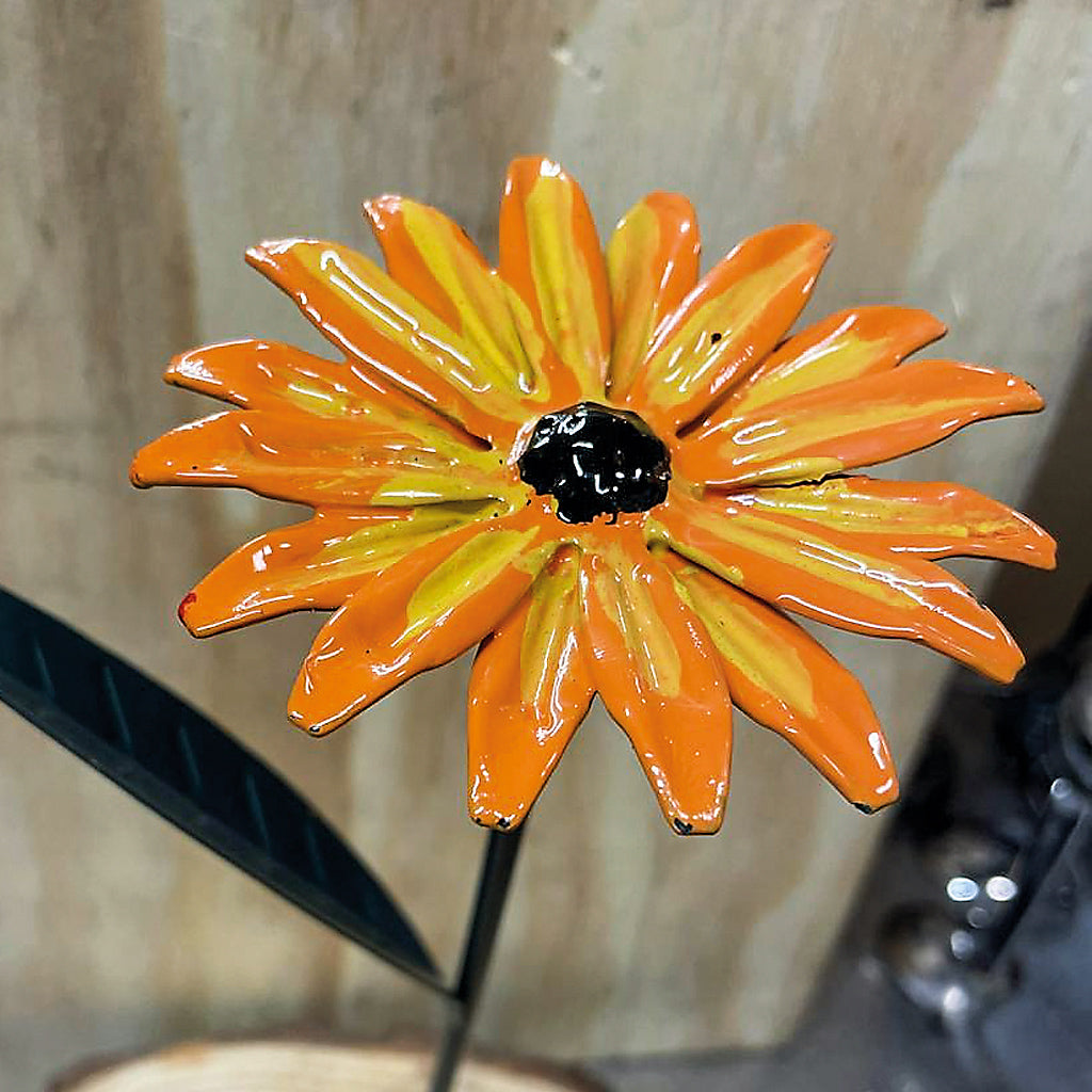 FL58 Daisy On Stem 90mm Diameter 275mm Long