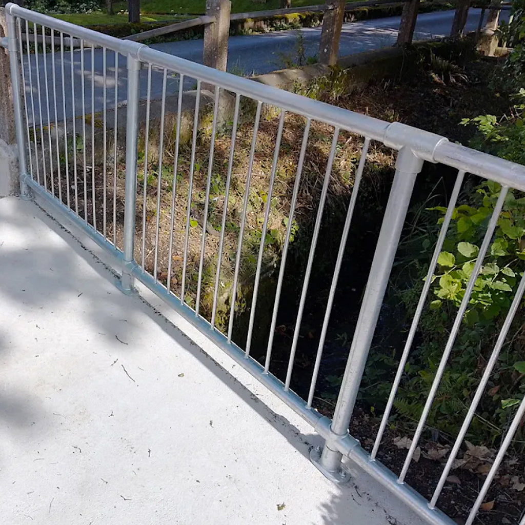 Infill Key Clamp Fence Panel 48.3mm 1.2m Long