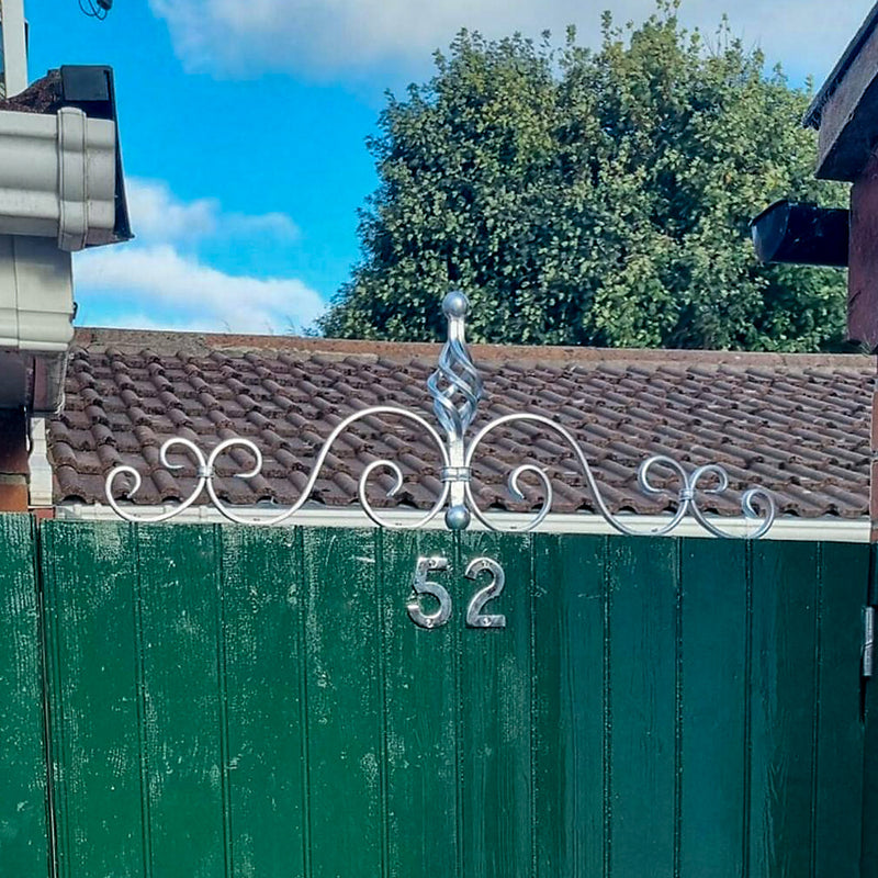 GTP3 Gate Top Scroll With Basket 775 x 260mm 16x5mm Flat Bar