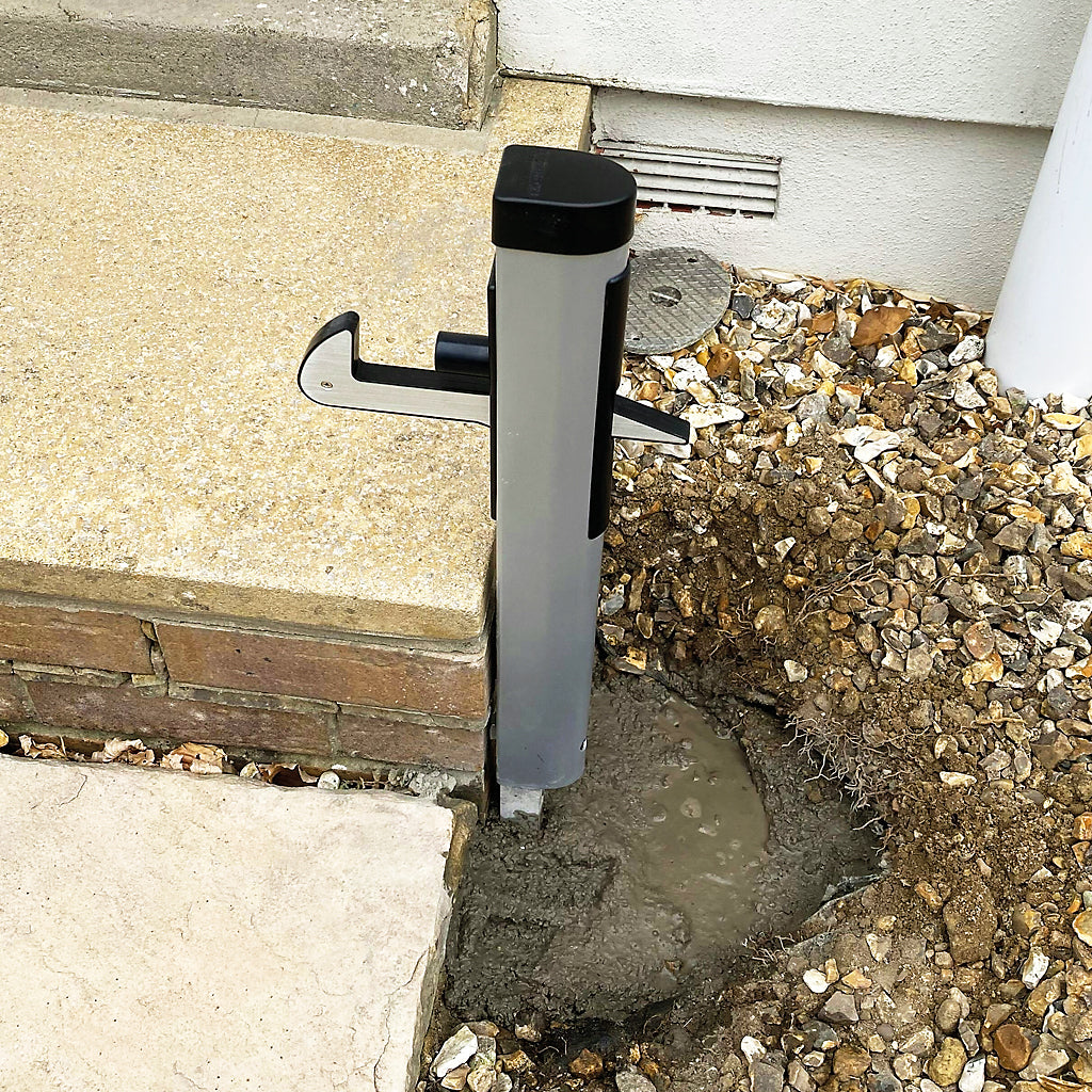 UGC Locinox Aluminium Gate Catcher