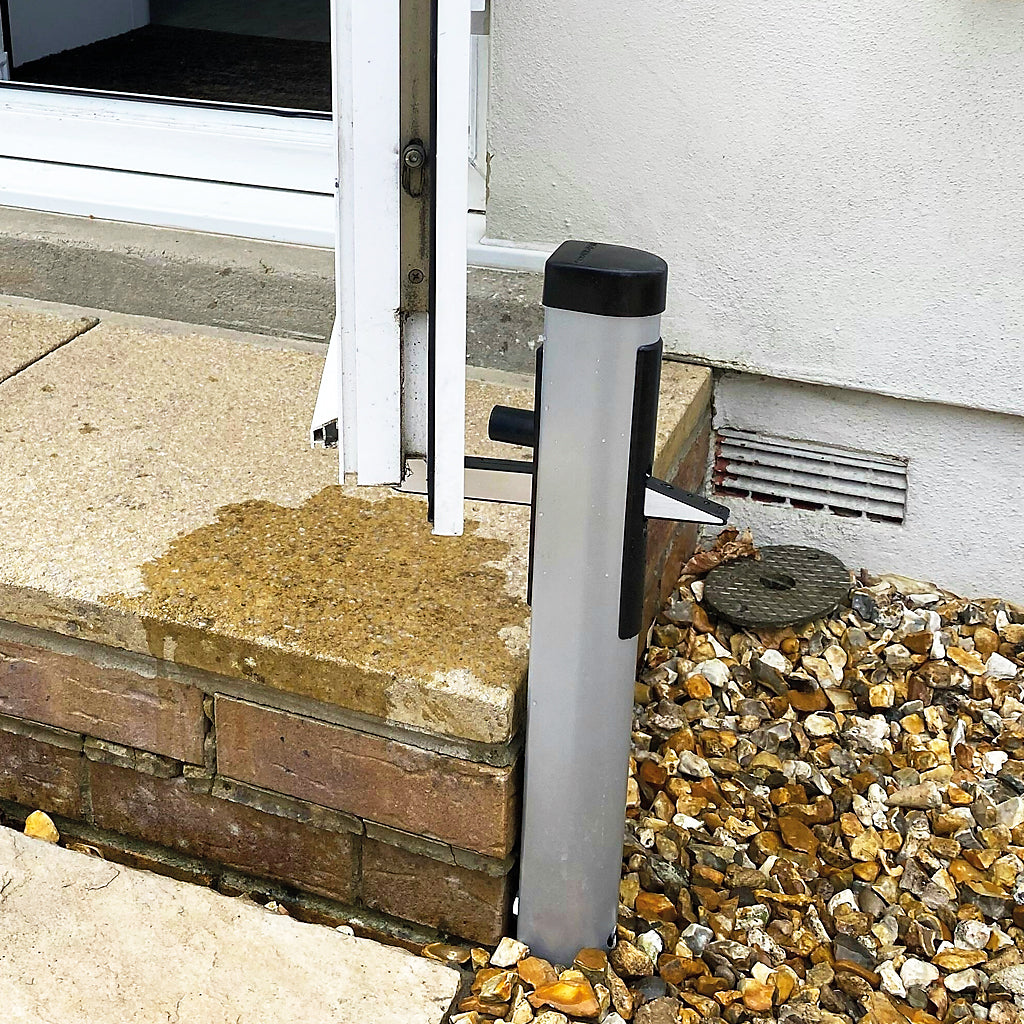 UGC Locinox Aluminium Gate Catcher