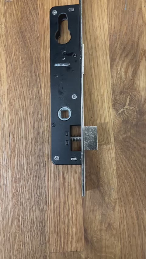 Gate Lock Frame Kit 40mm Profiled Box Section Lock Handles & Cylinder