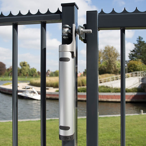 Locinox Rhino Hydraulic Gate Closer To Combine With 180° Hinges Silver